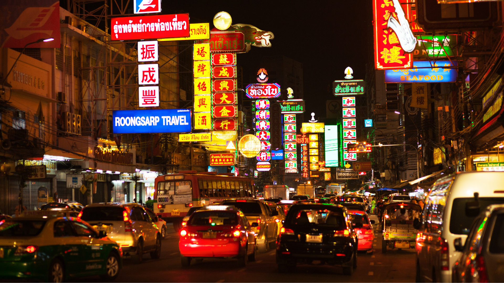 What to Pack for a Comfortable Road Trip in Thailand – Essentials for Short and Long Transfers