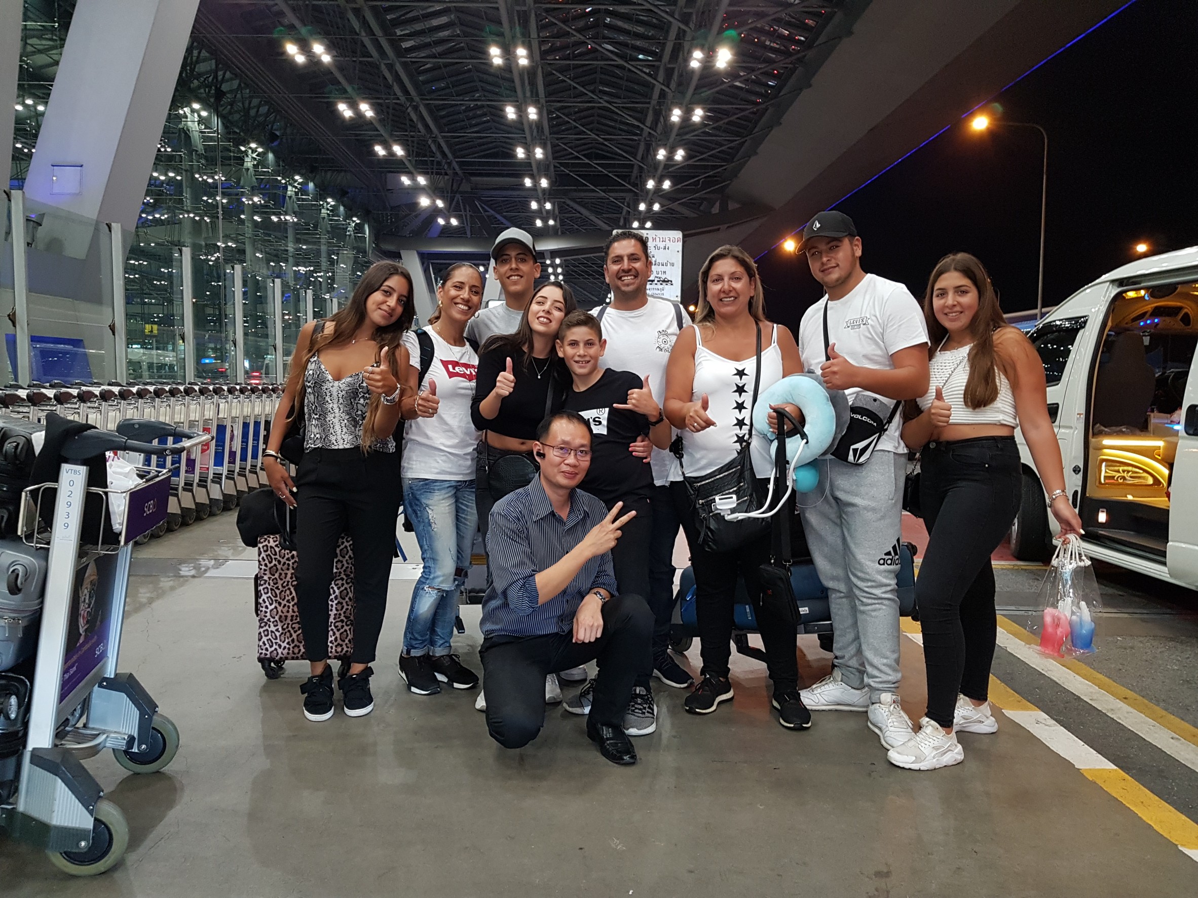 How to Choose the Right Vehicle for Your Thailand Trip